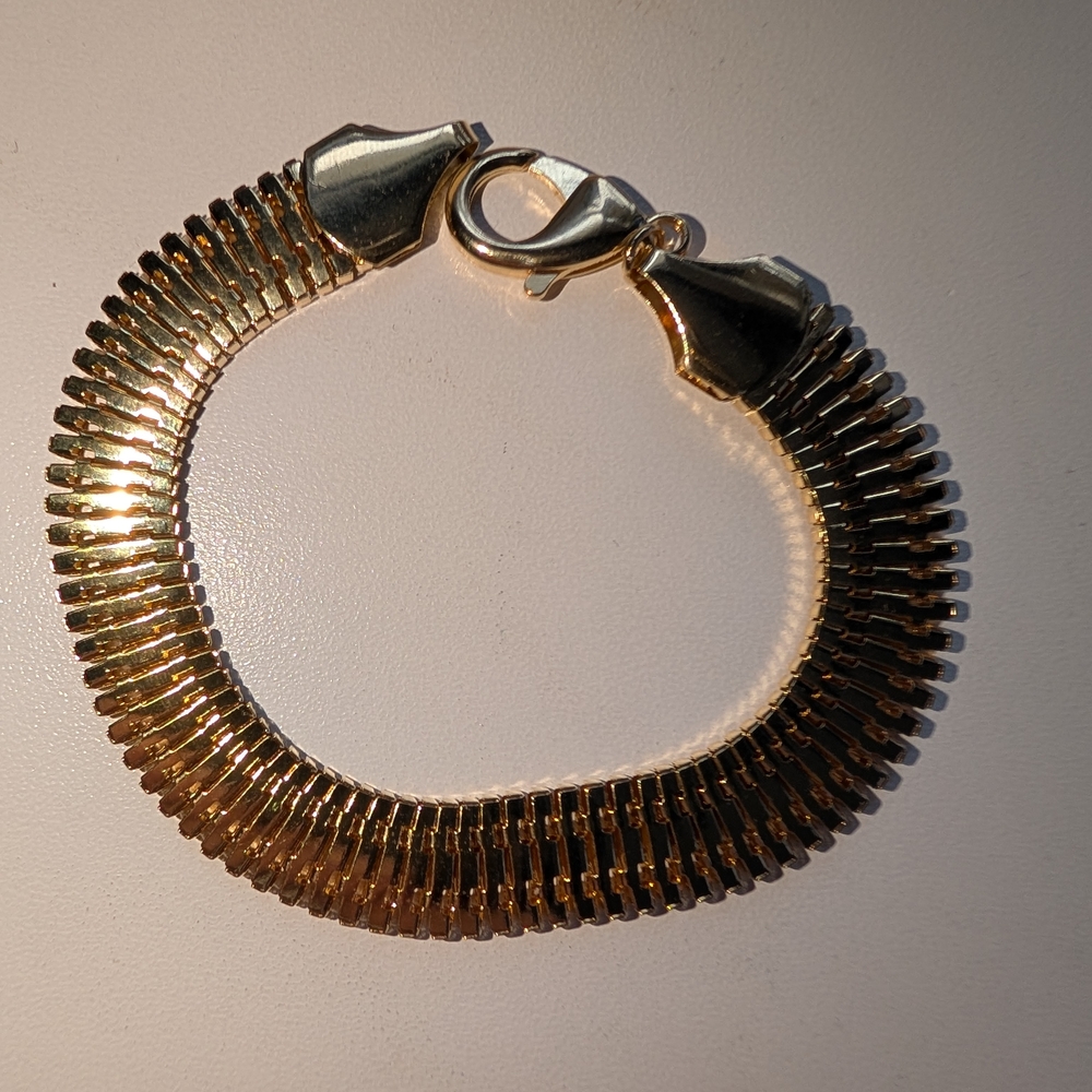 Gold-Tone Bracelet with Lobster Clasp - Picture 2 of 4